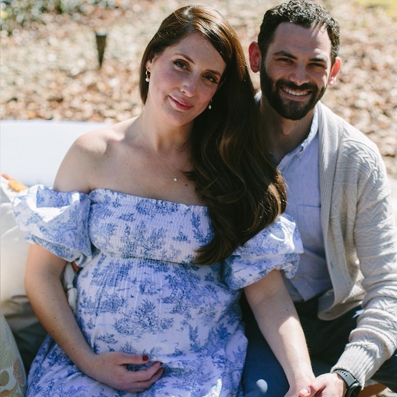 Meet your Posher, Carrie - Picture 3 of 5